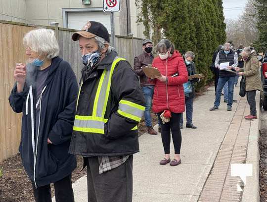 Shoppers Cobourg April 17, 20211545