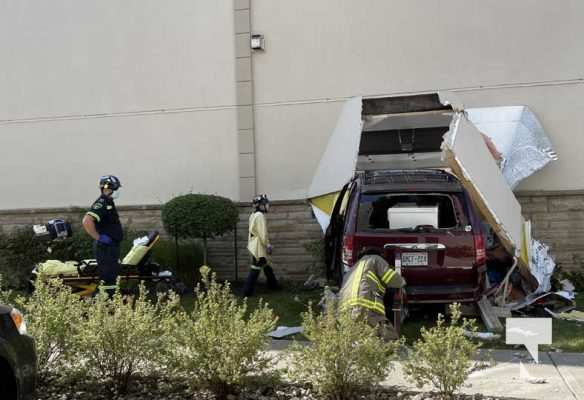 Van Crashes Through Wall Cobourg September 11, 20210019