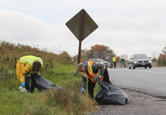 Highway of Heroes Clean Port Hope October 16, 2021120