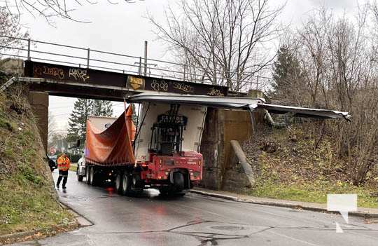 Transport Strikes Bridge Cobourg November 18, 2021, 2021714