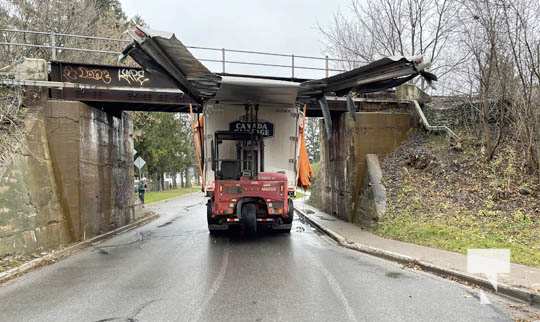 Transport Strikes Bridge Cobourg November 18, 2021, 2021715