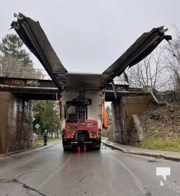 Transport Strikes Bridge Cobourg November 18, 2021, 2021716