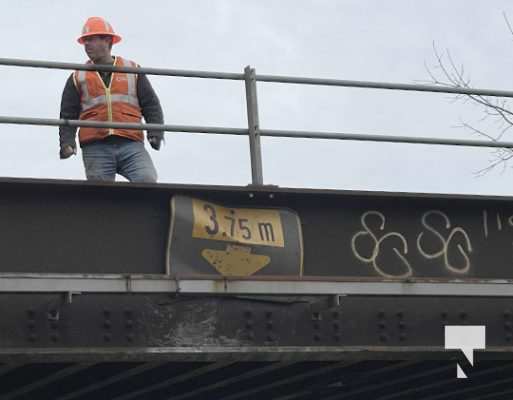 Transport Strikes Bridge Cobourg November 18, 2021, 2021727