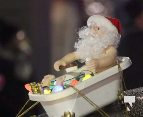 Santa Claus Parade Cobourg December 4, 2021, 2021292