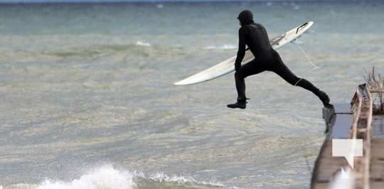 Surfing Cobourg December 2, 2021, 2021228