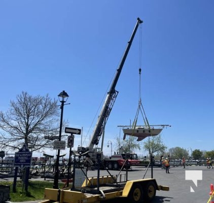 Boat Lift In Cobourg May 14, 2022454