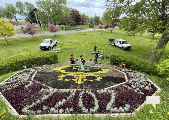 Floral Clock Cobourg May 26, 2022834
