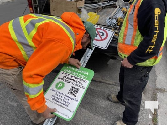 New Parking Signs Cobourg May 18, 2022592