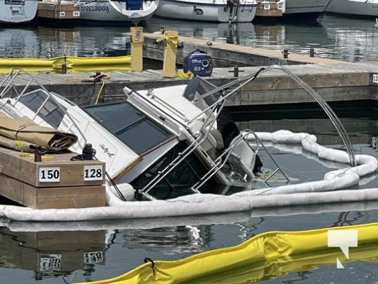 Boat Sinks Cobourg Harbour June 16, 20221571