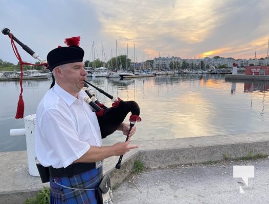 Piping The Sun Down Cobourg July 17, 20222605