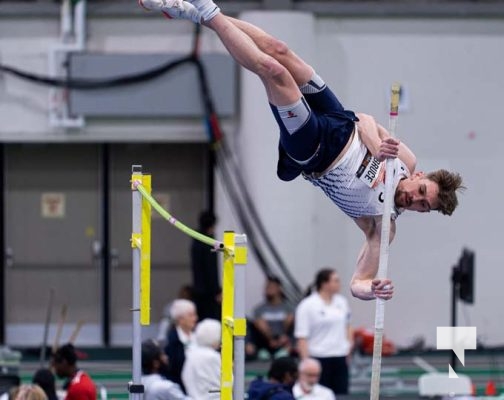 CamBruce polevault