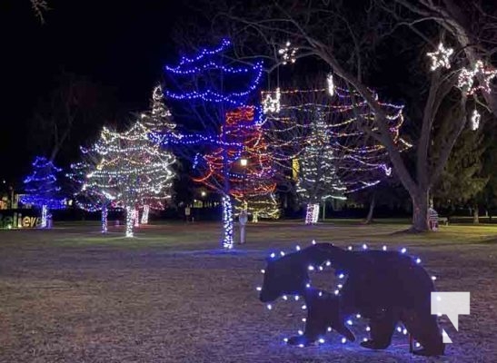 Christmas Magic Victoria Park December 6, 2023 173