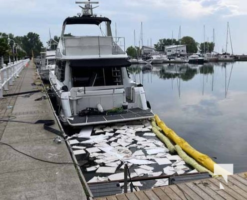 Boat Hits Peters Rock Lake Ontario June 19, 202415