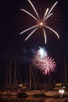 Fireworks Stars July 1,2024600
