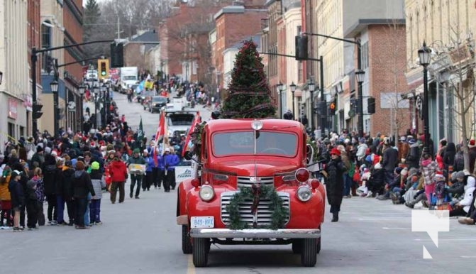 Port Hope Santa Claus Parade November 30, 2024 3419