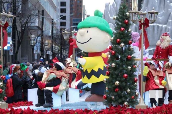 Toronto Santa Claus Parade November 24, 2024 3320