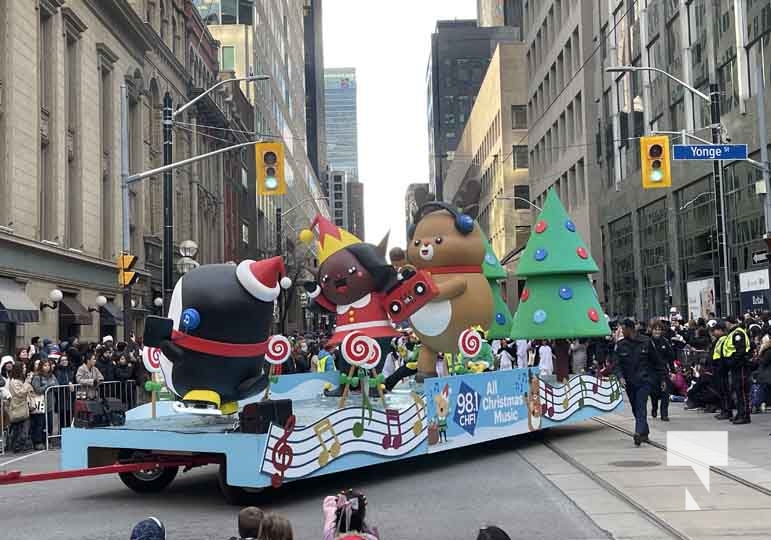 Video Toronto Santa Claus Parade Today's Northumberland Your