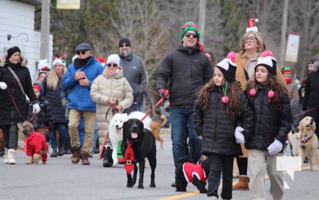 Caslteton Pet Parade December 1, 2024 3588