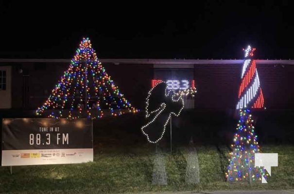 FBC Christmas Lights December 1, 2024 3629