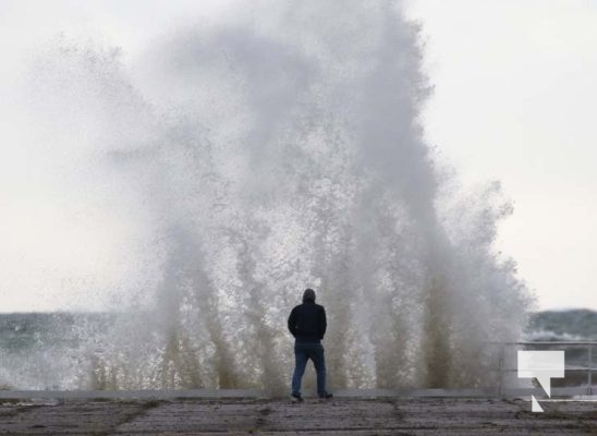 High Winds of Lake Ontario Cobourg Surfing December 30, 2024 4164