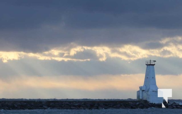 Wind Cobourg Harbour December 12, 2024 3728