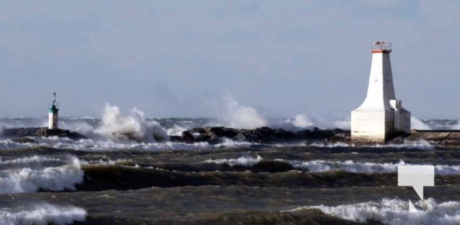 Wind Cobourg Harbour December 12, 2024 3745