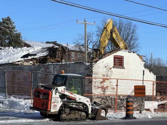 February 4, 2025 Curling Club Lakeshore Auto Electric Building Torn Down49