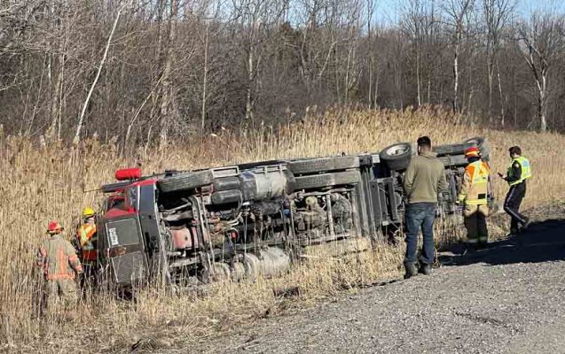 March 17, 2025 Transport Rollover Highway 401 Cobourg621