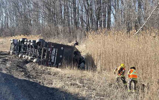 March 17, 2025 Transport Rollover Highway 401 Cobourg626