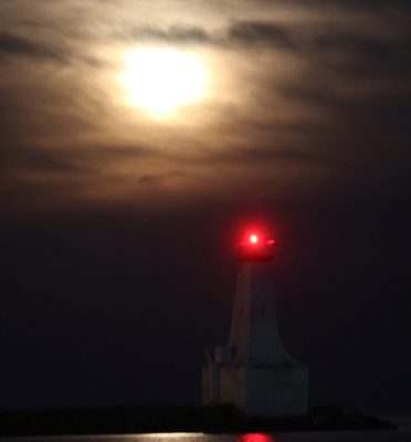May 12, 2025 Moon Lighthouse Cobourg2393
