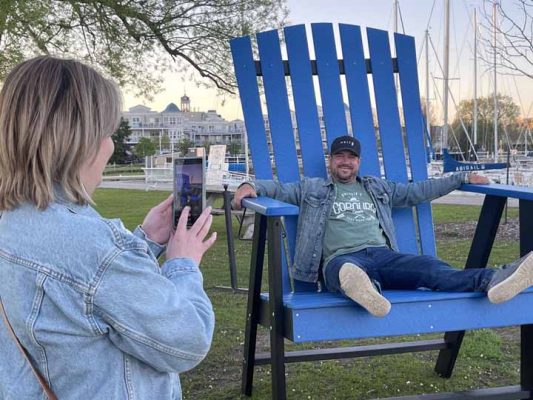 May 15, 2025 big chair2474