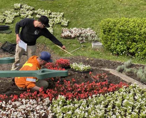 June 3, 2025 Floral Clock3098