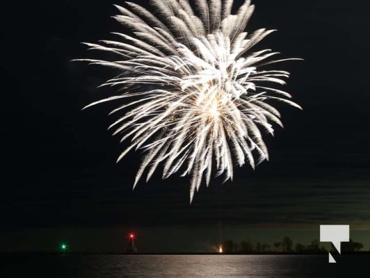 May 31, 2025 Cobourg Harbour Fireworks3007