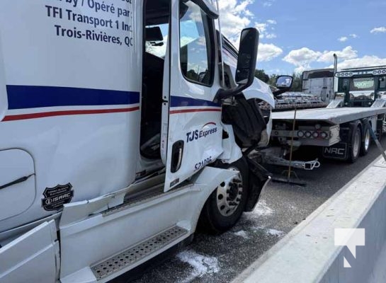 August 27, 2025 Highway 401 MVC 0399