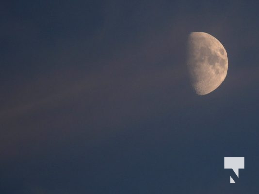 September 1, 2025 Moon 0521