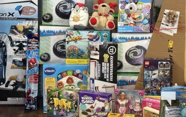 December 14, 2025 Queenies Toy Drive3468