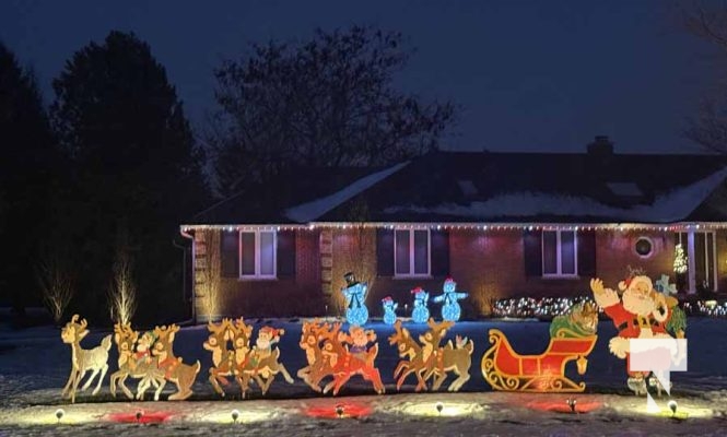 December 19, 2025 Old Scugog Road Bowmanville Christmas Lights3643