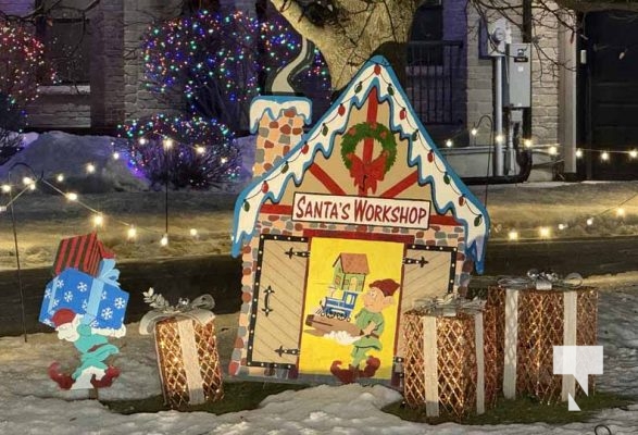 December 19, 2025 Old Scugog Road Bowmanville Christmas Lights3647