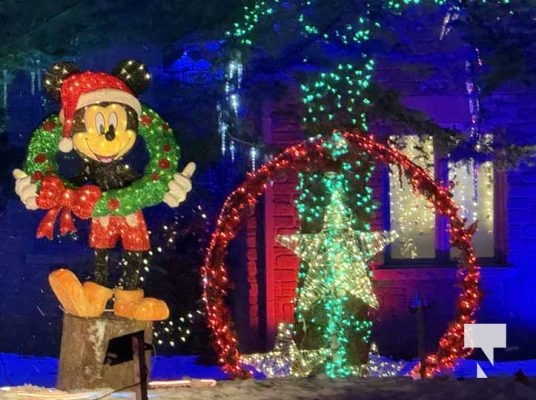 December 19, 2025 Old Scugog Road Bowmanville Christmas Lights3649