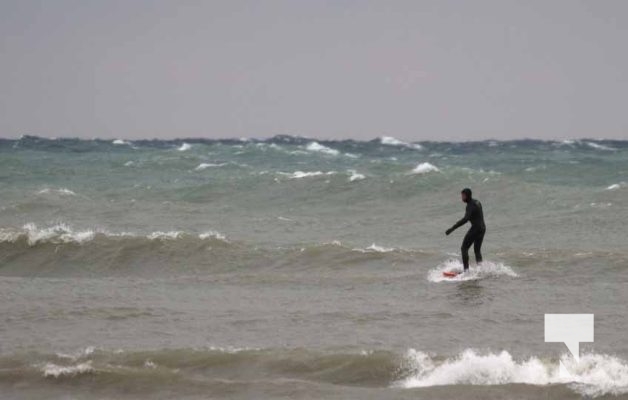 December 19, 2025 Surfs Up Cobourg3574