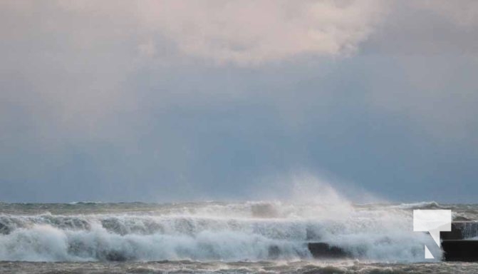 December 29, 2025 Cobourg Pier Ice 3801