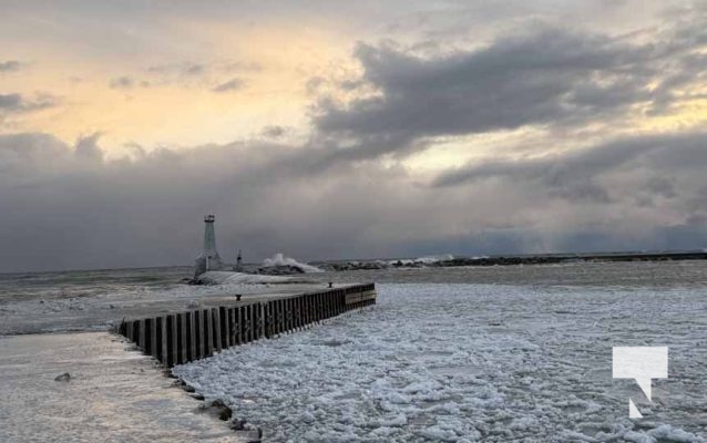 December 29, 2025 Cobourg Pier Ice 3804