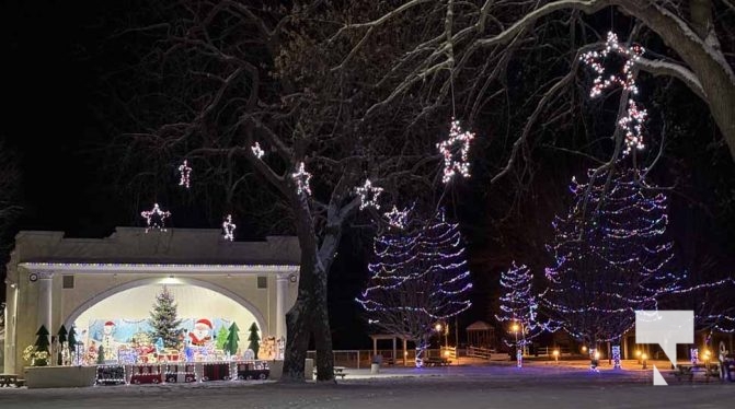 December 7, 2025 Christmas Magic Victoria Park3422