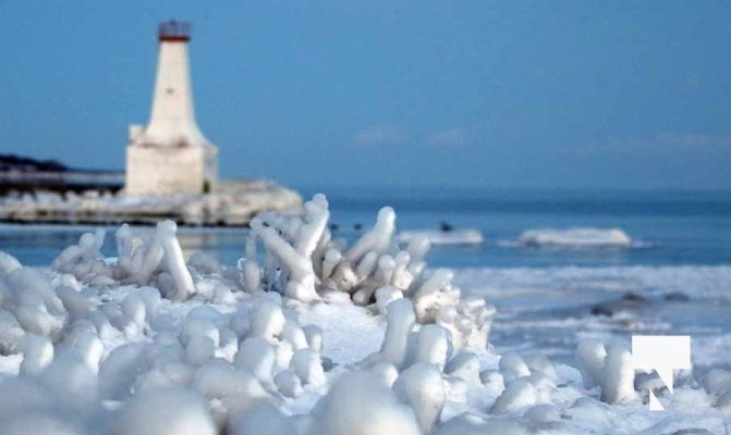 January 24, 2026 Cobourg Harbour4633