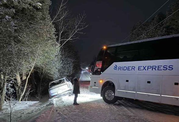 January 3, 2026 Highway 401 Shut Down Telephone Road Little Lake Road Transports 4056