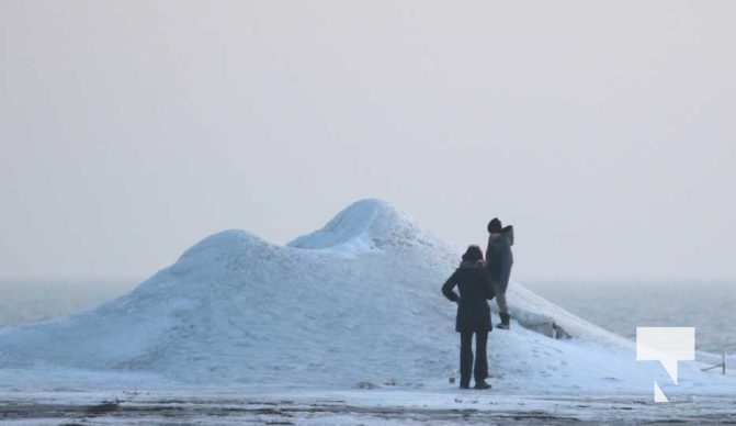 January 8, 2026 Harbour Ice Geese Ducks Sunset Pier4226
