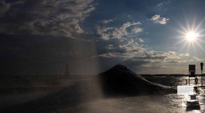 January 9, 2026 Lake Ontario Cobourg Sunset Waves Winter4301
