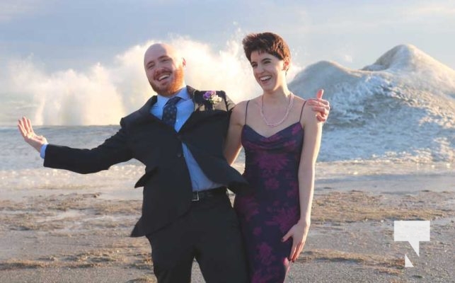 January 9, 2026 Winter Wedding Cobourg Pier4329