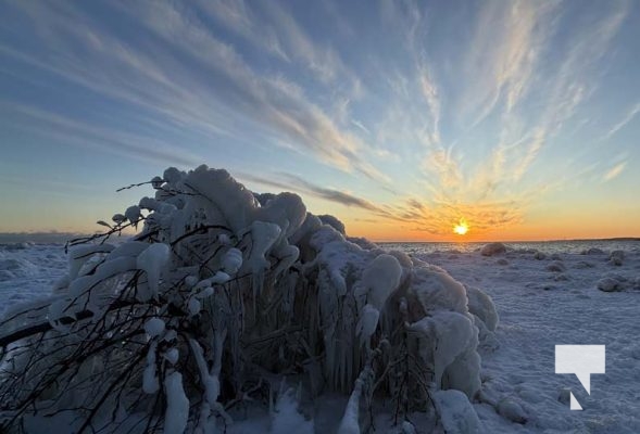 February 4, 2026 Winter Lighthouse Harbour Night 5057