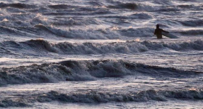 March 8, 2026 Sunset Surfing Cobourg0418
